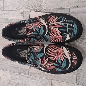 Unisex Van's "OFF THE WALL" Slide on Sneakers